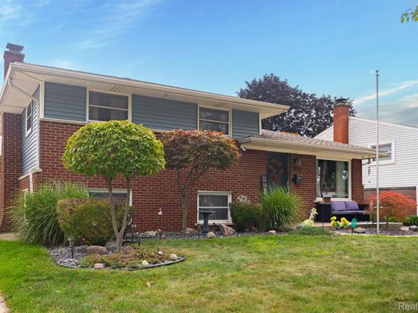 9663 Blaty Street, Taylor, Mi 48180