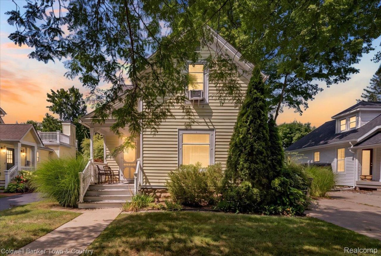 319 Hickory Street, Milford Village, Mi 48381 Main Photo
