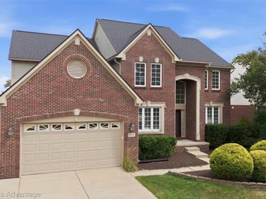 17012 Algonquin Drive, Northville Township, Mi 48168