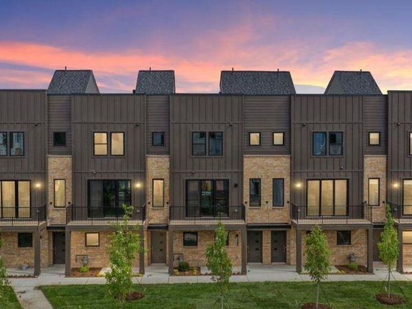 1046 Friends Drive, Unit 3, Detroit, Mi 48207