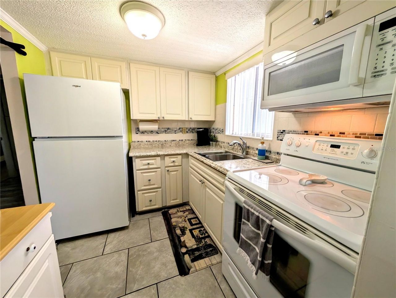 2321 Sunset Drive , Unit H-25, Bradenton, FL 34207 Photo