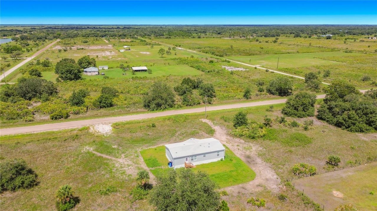 19983 NW 242nd Street, Okeechobee, FL 34972 Photo