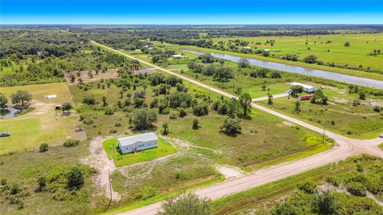 19983 NW 242nd Street, Okeechobee, FL 34972 Photo