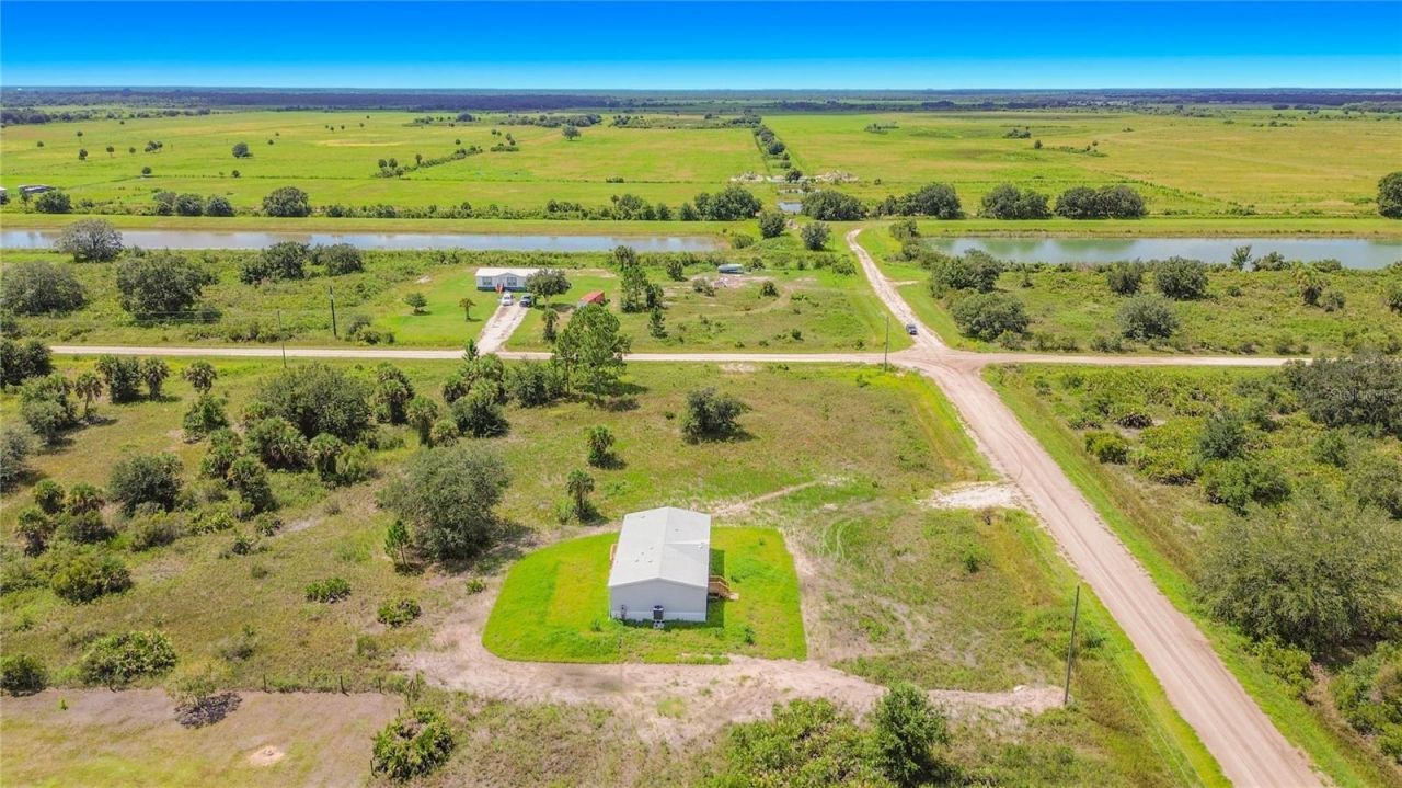 19983 NW 242nd Street, Okeechobee, FL 34972 Photo