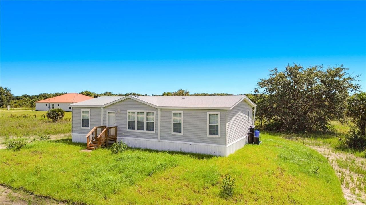 19983 NW 242nd Street, Okeechobee, FL 34972 Photo