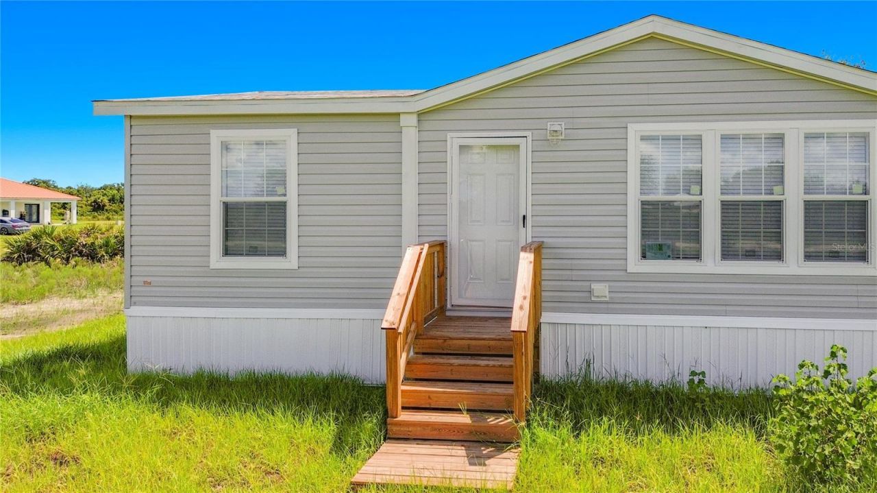 19983 NW 242nd Street, Okeechobee, FL 34972 Photo