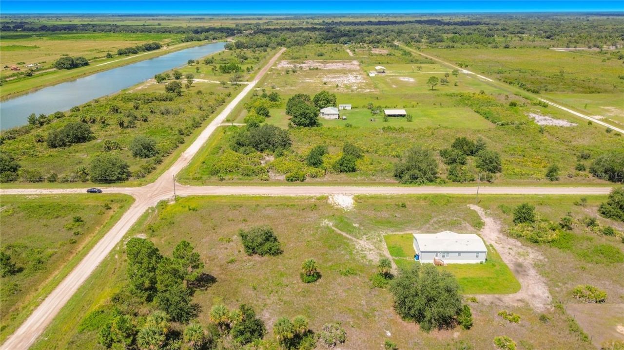 19983 NW 242nd Street, Okeechobee, FL 34972 Photo