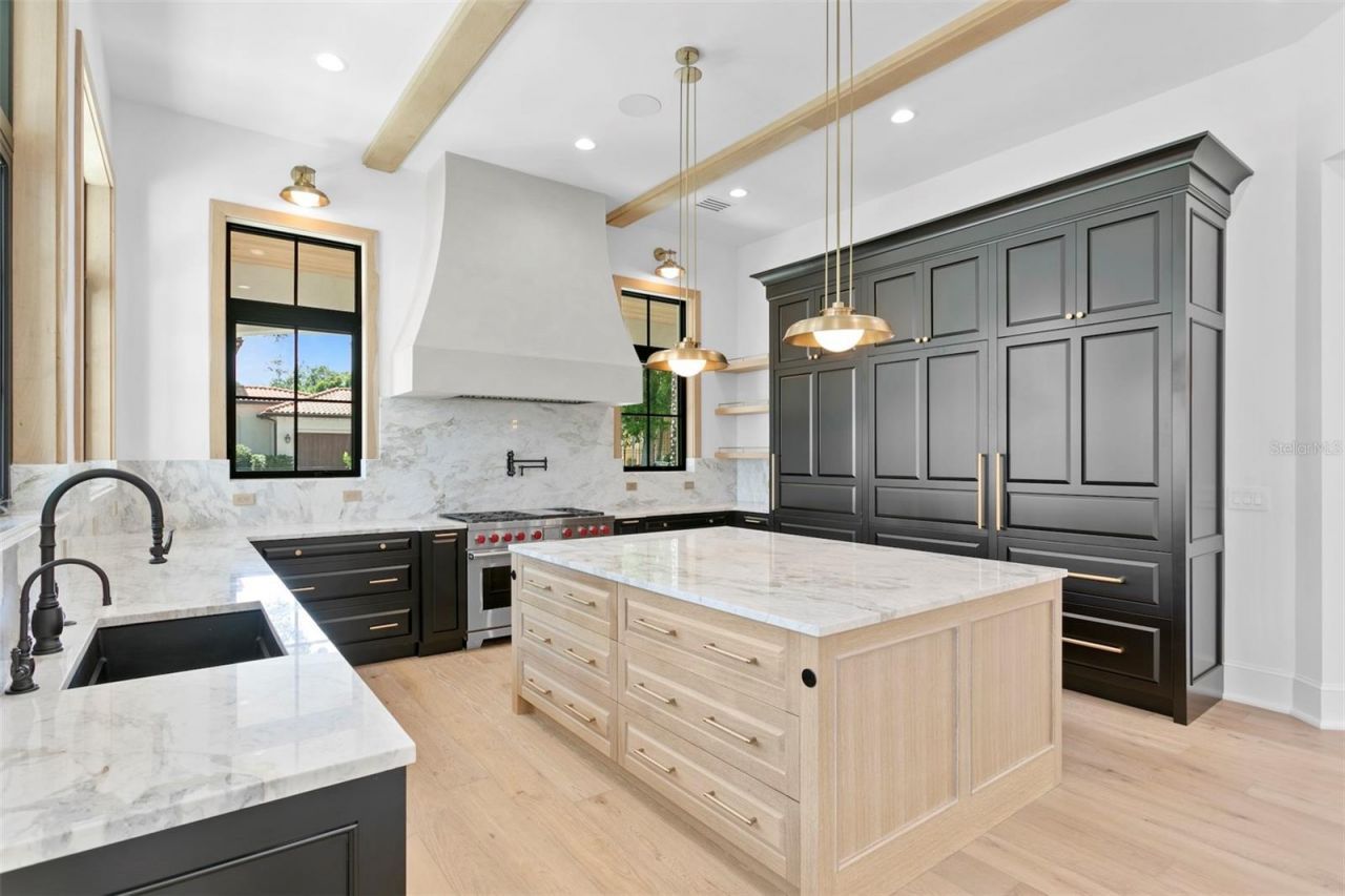 3907 Bayshore Boulevard, Tampa, FL 33611 Photo