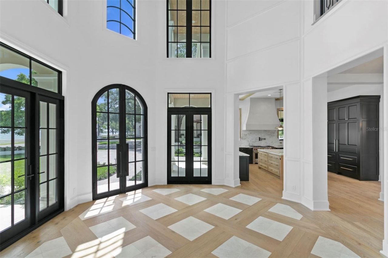 3907 Bayshore Boulevard, Tampa, FL 33611 Photo