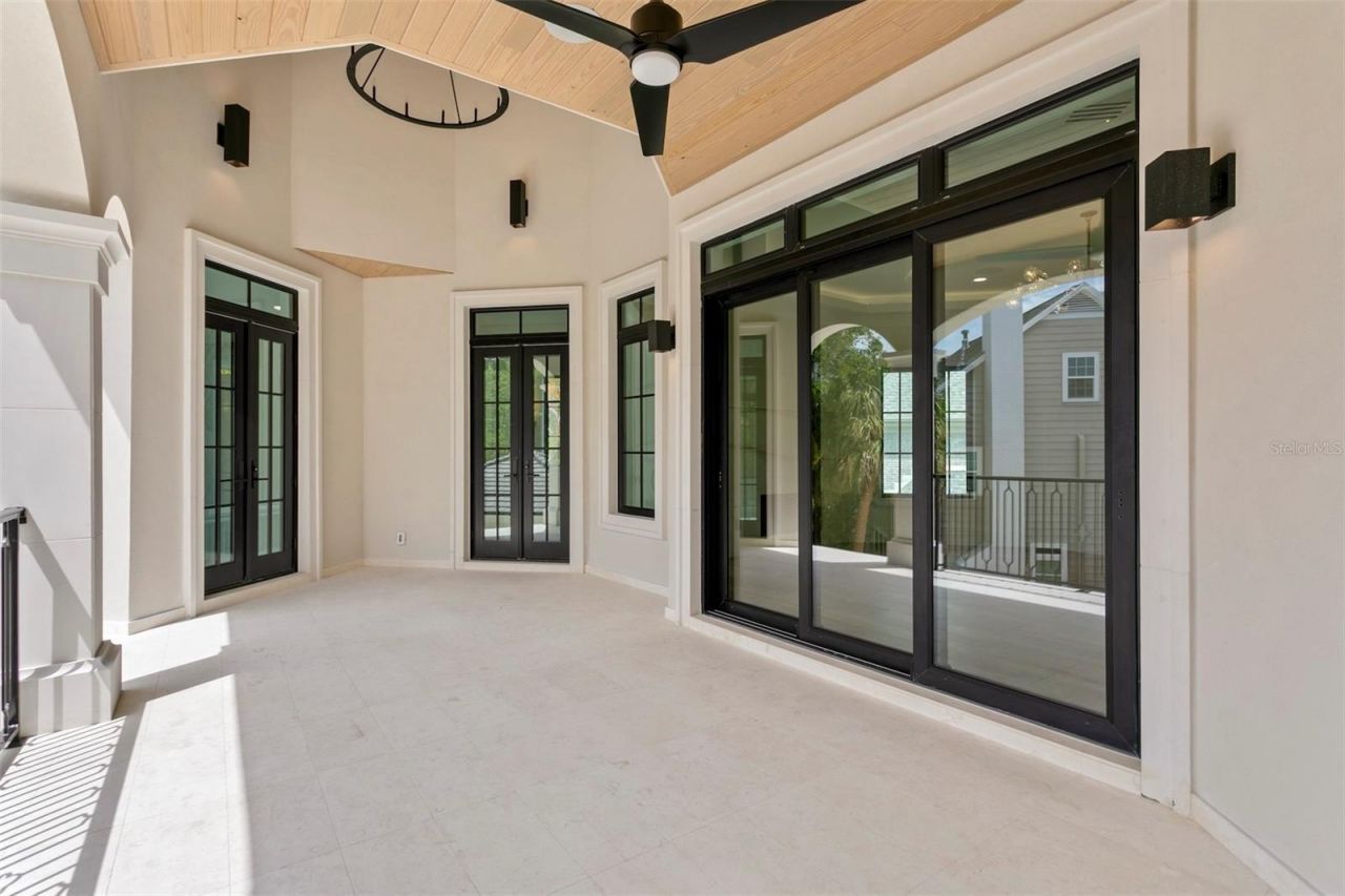 3907 Bayshore Boulevard, Tampa, FL 33611 Photo