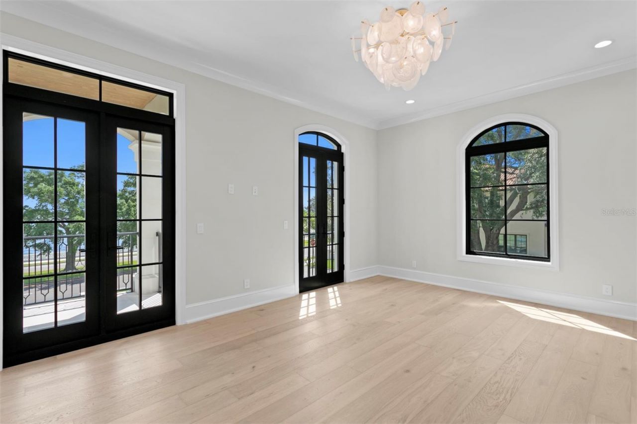 3907 Bayshore Boulevard, Tampa, FL 33611 Photo