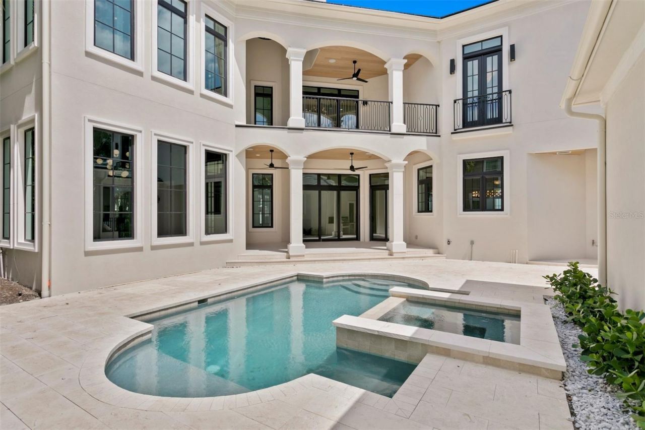 3907 Bayshore Boulevard, Tampa, FL 33611 Photo
