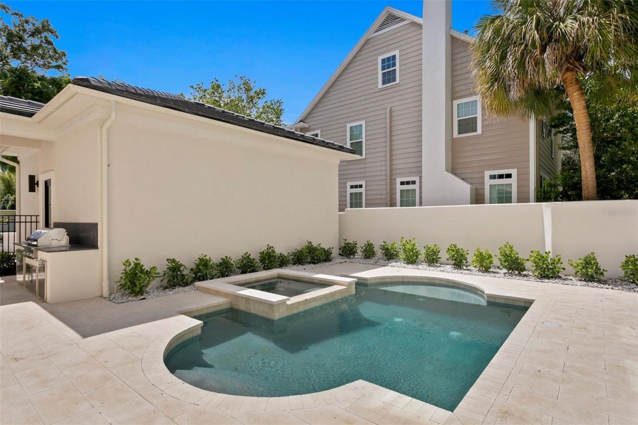 3907 Bayshore Boulevard, Tampa, FL 33611 Photo
