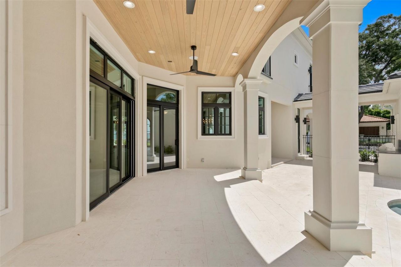 3907 Bayshore Boulevard, Tampa, FL 33611 Photo