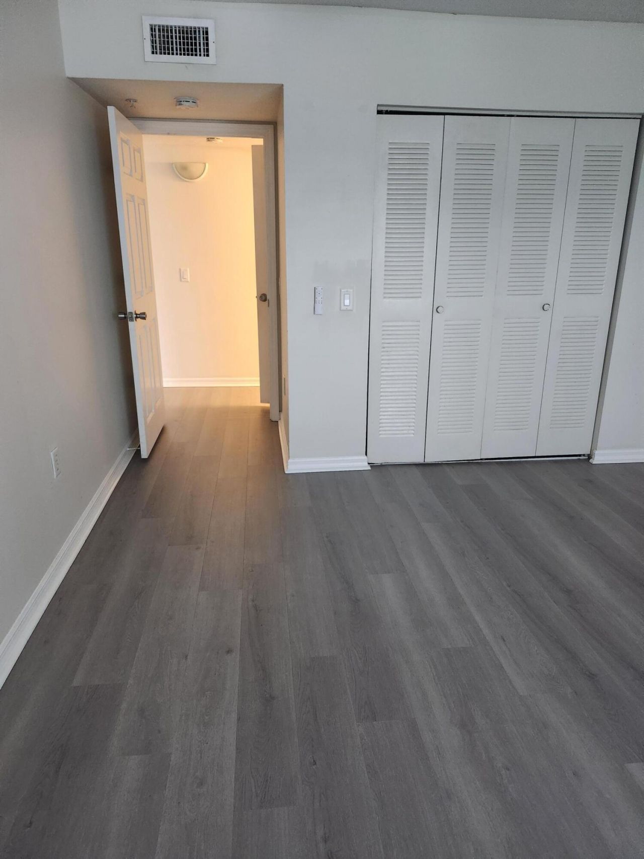 706 E Villa Circle, Boynton Beach, FL 33435 Photo