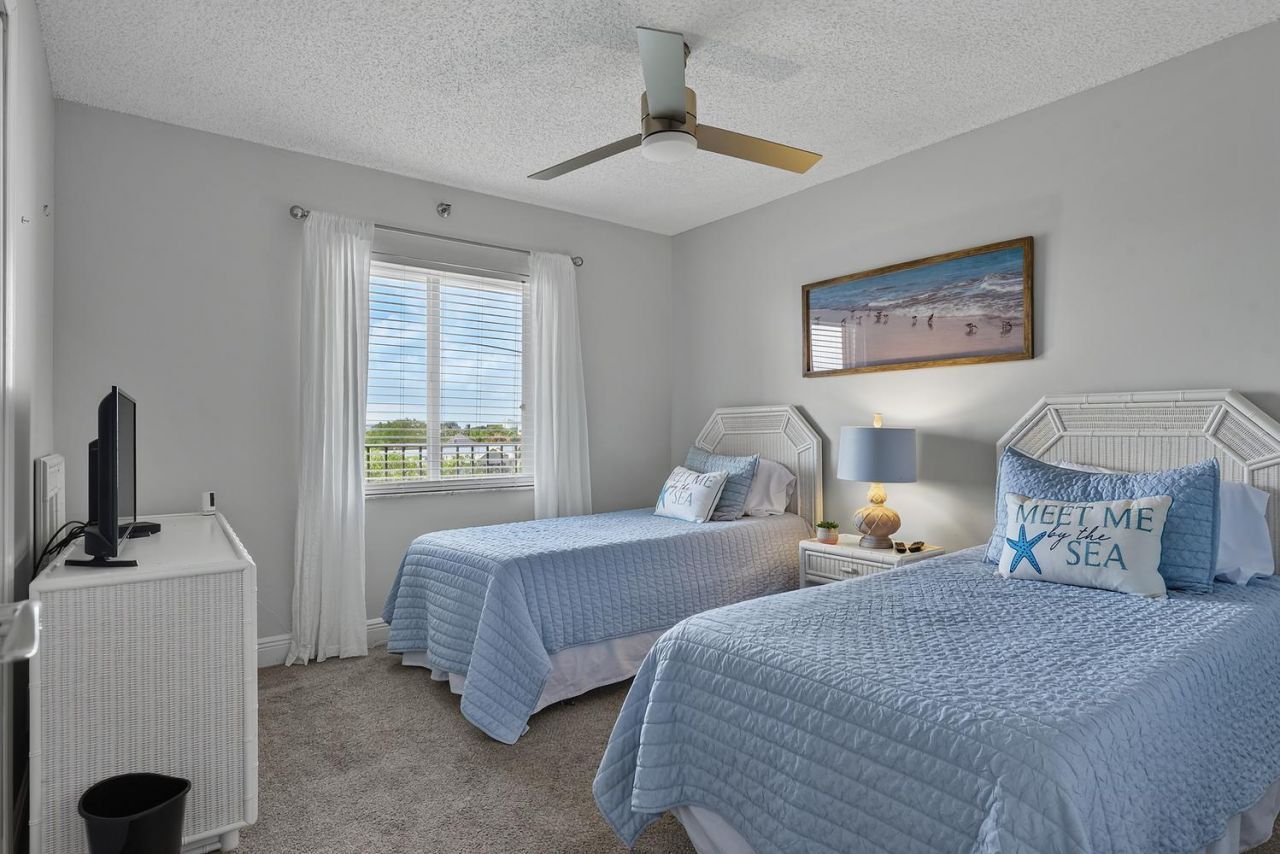 275 Palm Avenue, Unit A407, Jupiter, FL 33477 Photo