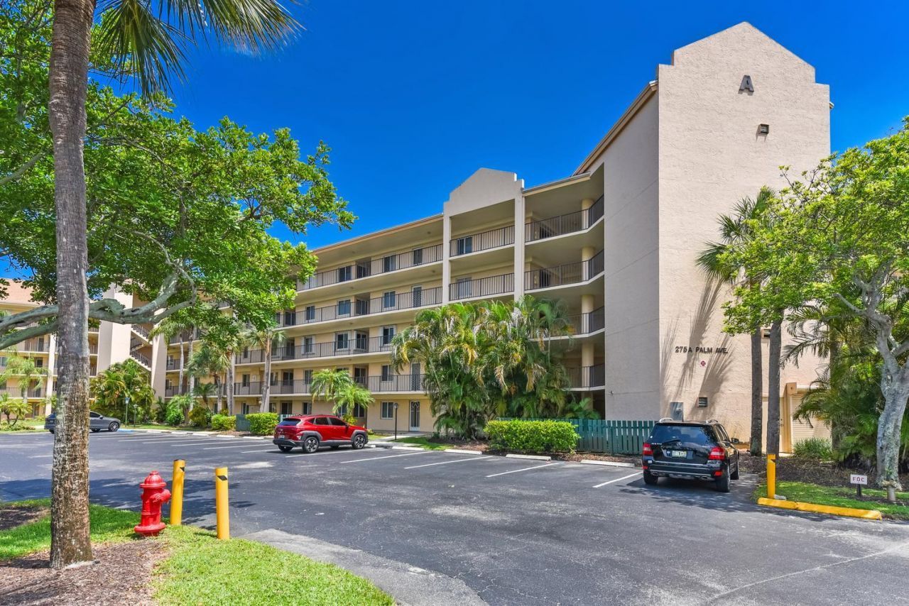275 Palm Avenue, Unit A407, Jupiter, FL 33477 Photo
