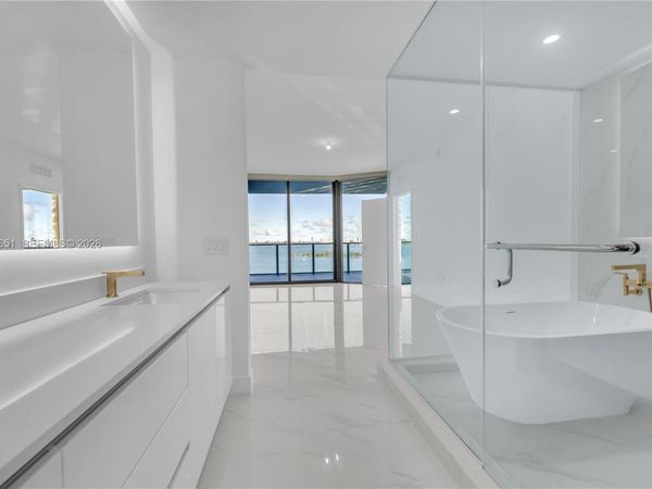 700 NE 24th Street , Unit 1407, Miami, FL 33137