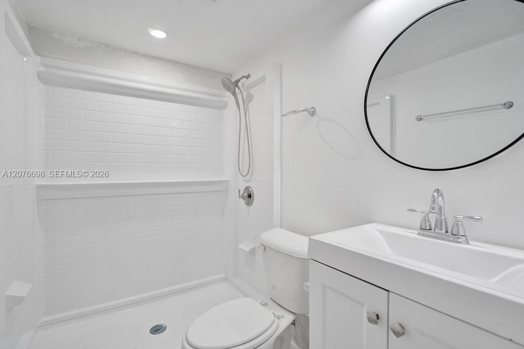 4511 Treehouse Ln, Unit B, Tamarac, FL 33319 Photo