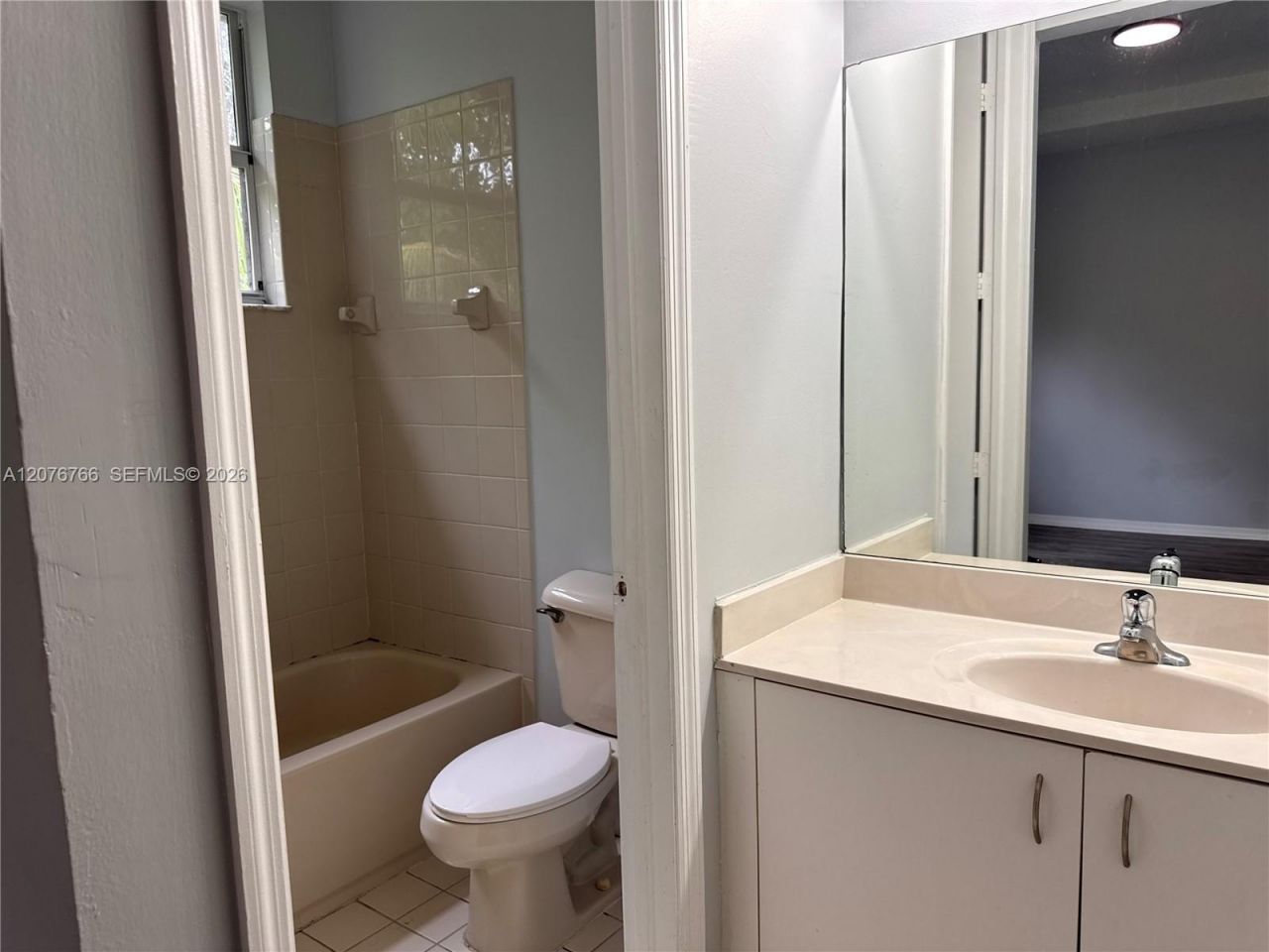 4240 NE 9th St, Homestead, FL 33033 Photo