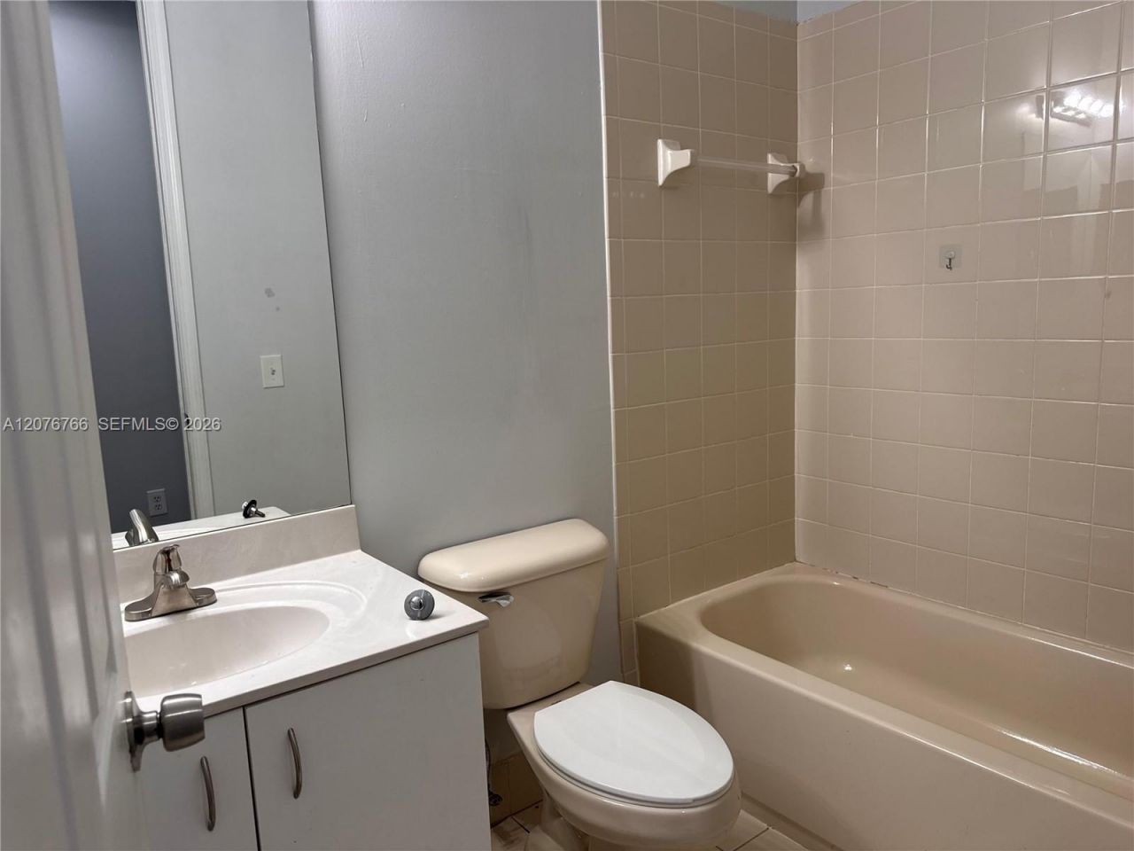 4240 NE 9th St, Homestead, FL 33033 Photo