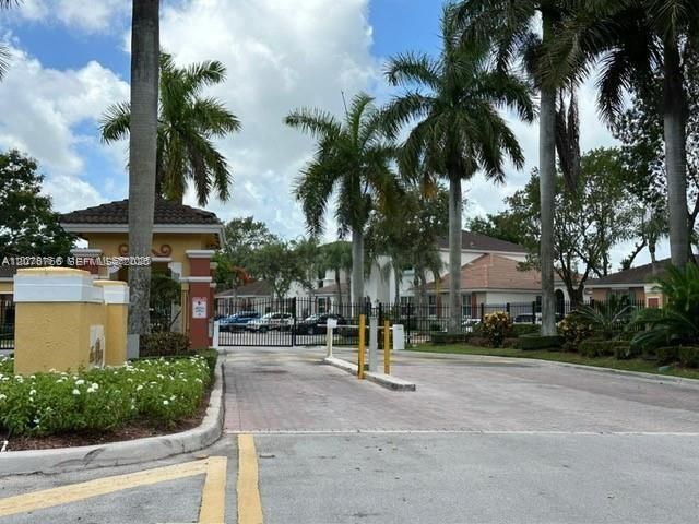 4240 NE 9th St, Homestead, FL 33033 Photo