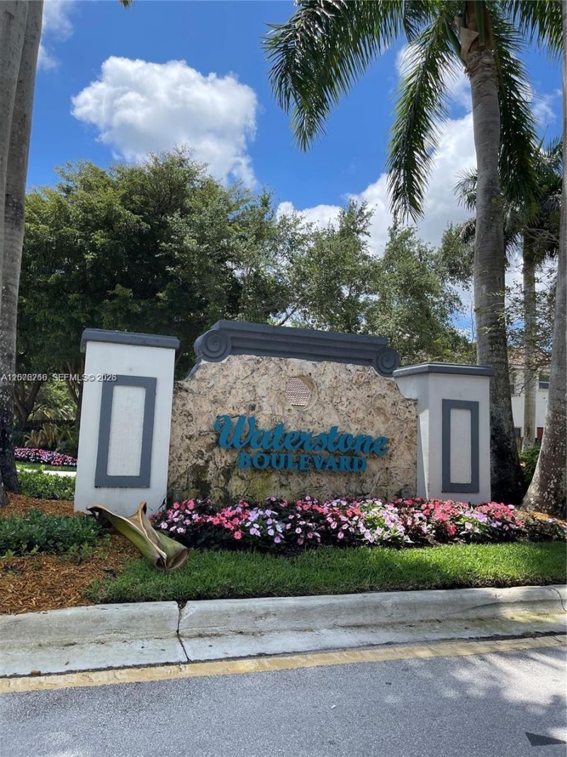 4240 NE 9th St, Homestead, FL 33033 Photo