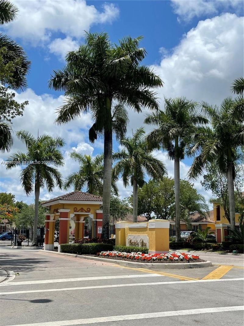 4240 NE 9th St, Homestead, FL 33033 Photo