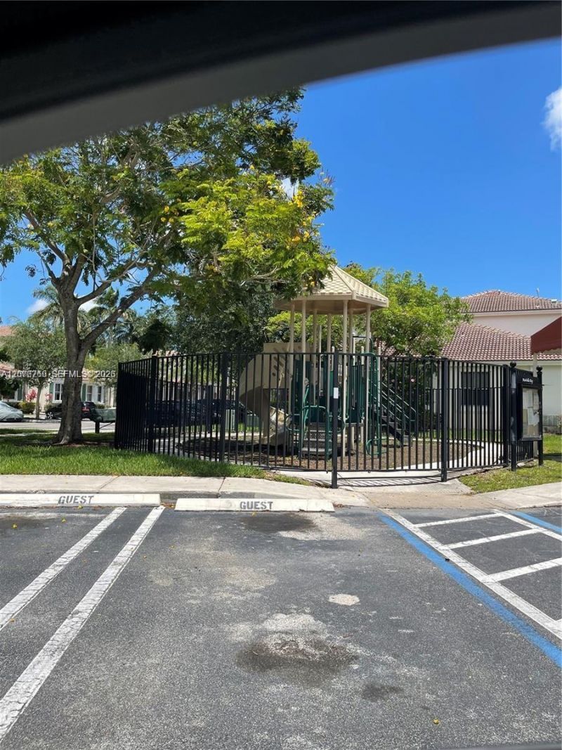 4240 NE 9th St, Homestead, FL 33033 Photo