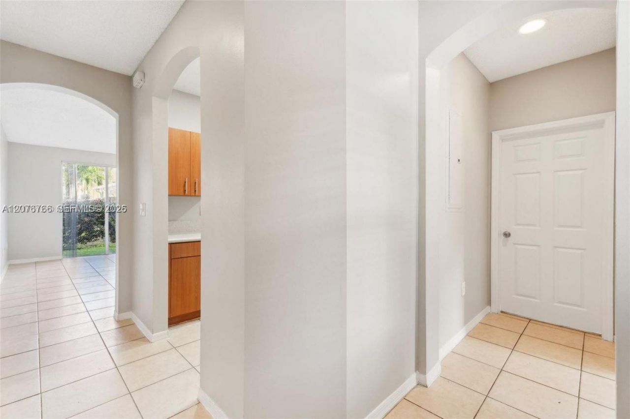 4240 NE 9th St, Homestead, FL 33033 Photo
