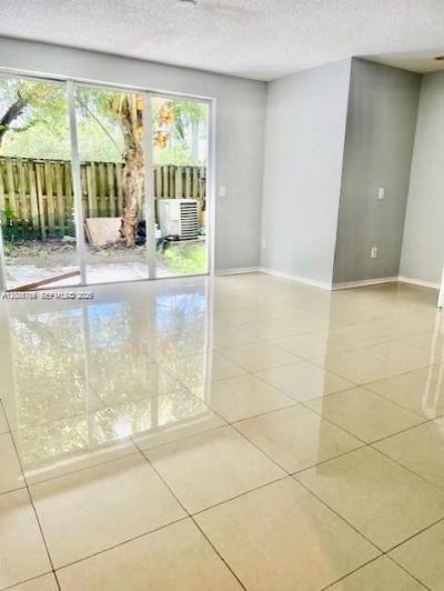 4240 NE 9th St, Homestead, FL 33033 Photo