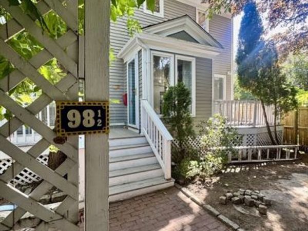 98.5 Foster, Unit 98.5, Cambridge, MA 02138