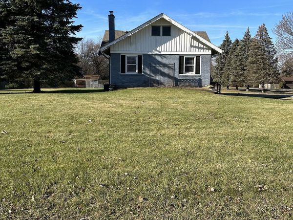 6104 Madison Avenue , Indianapolis, IN 46227