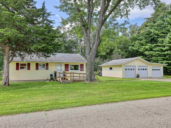 2012 S Terry Court, Beloit, WI 53511