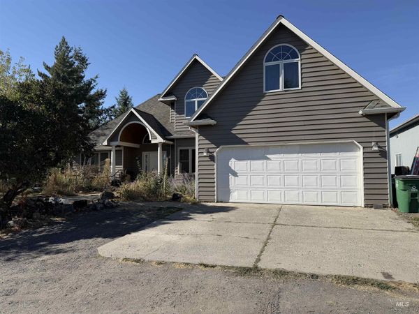 920 Public Ave, Moscow, ID 83843