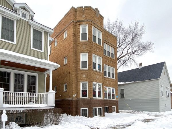 4342 N Mozart Street , Unit 2E, Chicago, IL 60618