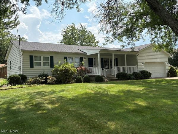 5691 Cherrywood Drive , Lorain, OH 44053
