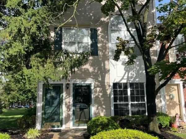 62 Gregory Ln, Franklin, NJ 08823