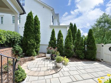 121 Ruskin Drive, Chapel Hill, NC 27516