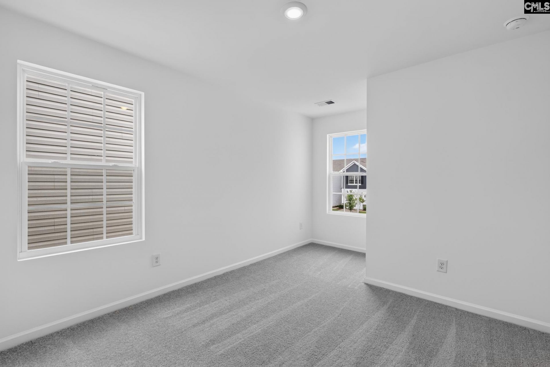 330 Livesey Lane  Photo 19