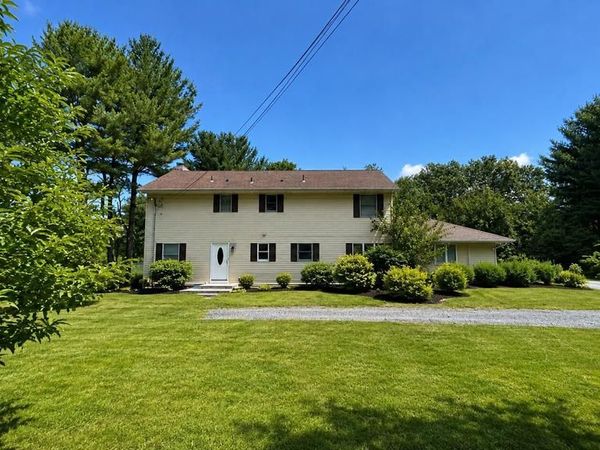 121 RABBIT HILL ROAD, PRINCETON JUNCTION, NJ 08550