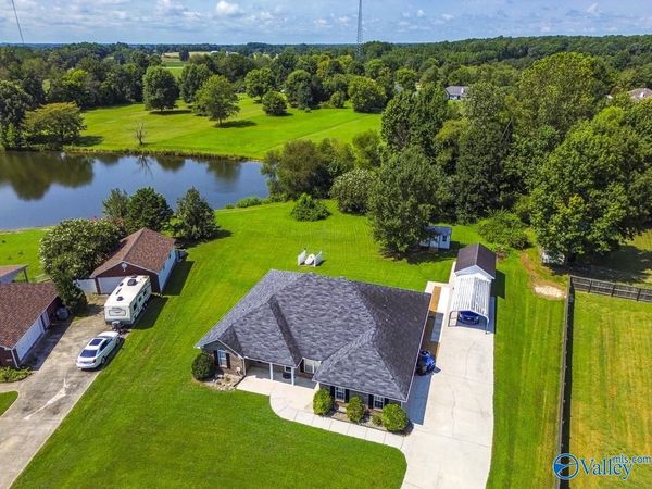 102 Meadow Lake Circle, Ardmore, AL 35739