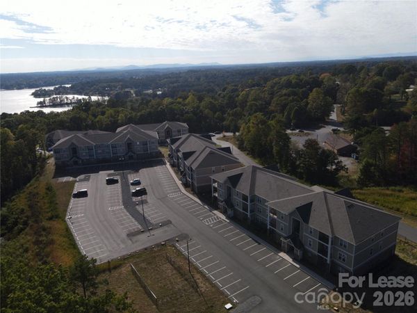 130 Water Drive, Unit 305, Hickory, NC 28601