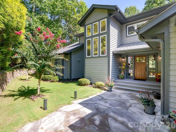 107 Spruce Lane , Zirconia, NC 28790