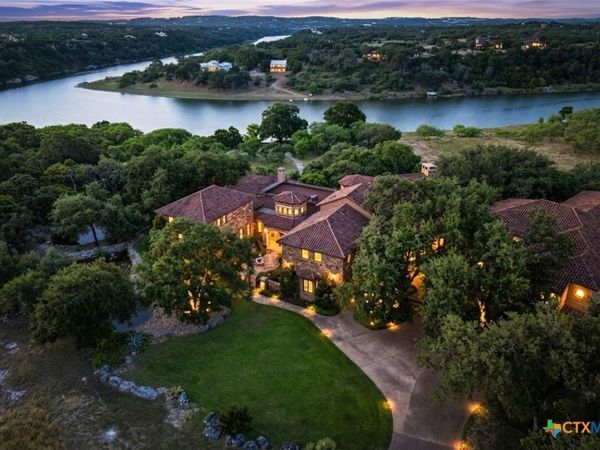 3220 Fall Creek Estates Drive , Spicewood, TX 78669