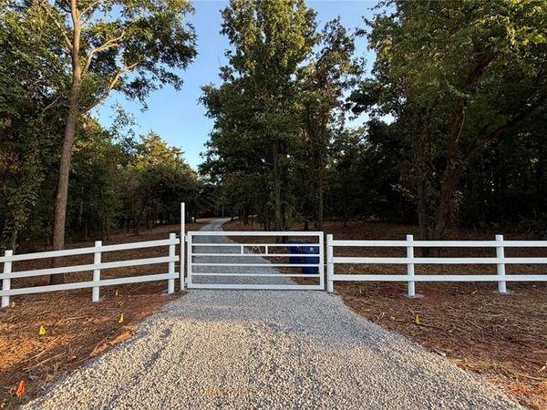 8750 E Waterloo Road, Arcadia, OK 73007