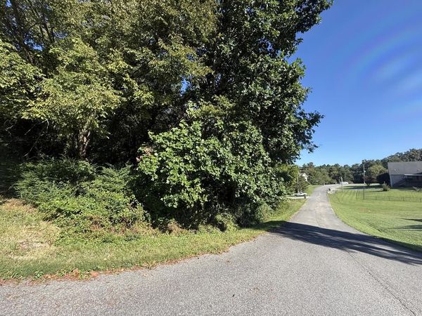 1091 Heathwood West Dr., Cookeville, TN 38506