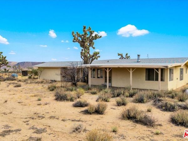 52351 Geronimo Avenue, Pioneertown, CA 92268