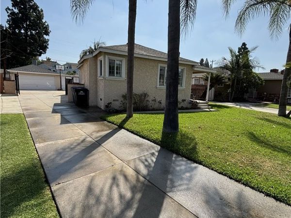 10614 Beak, South Gate, CA 90280
