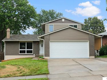 4700 Grassridge Road, Lincoln, NE 68512